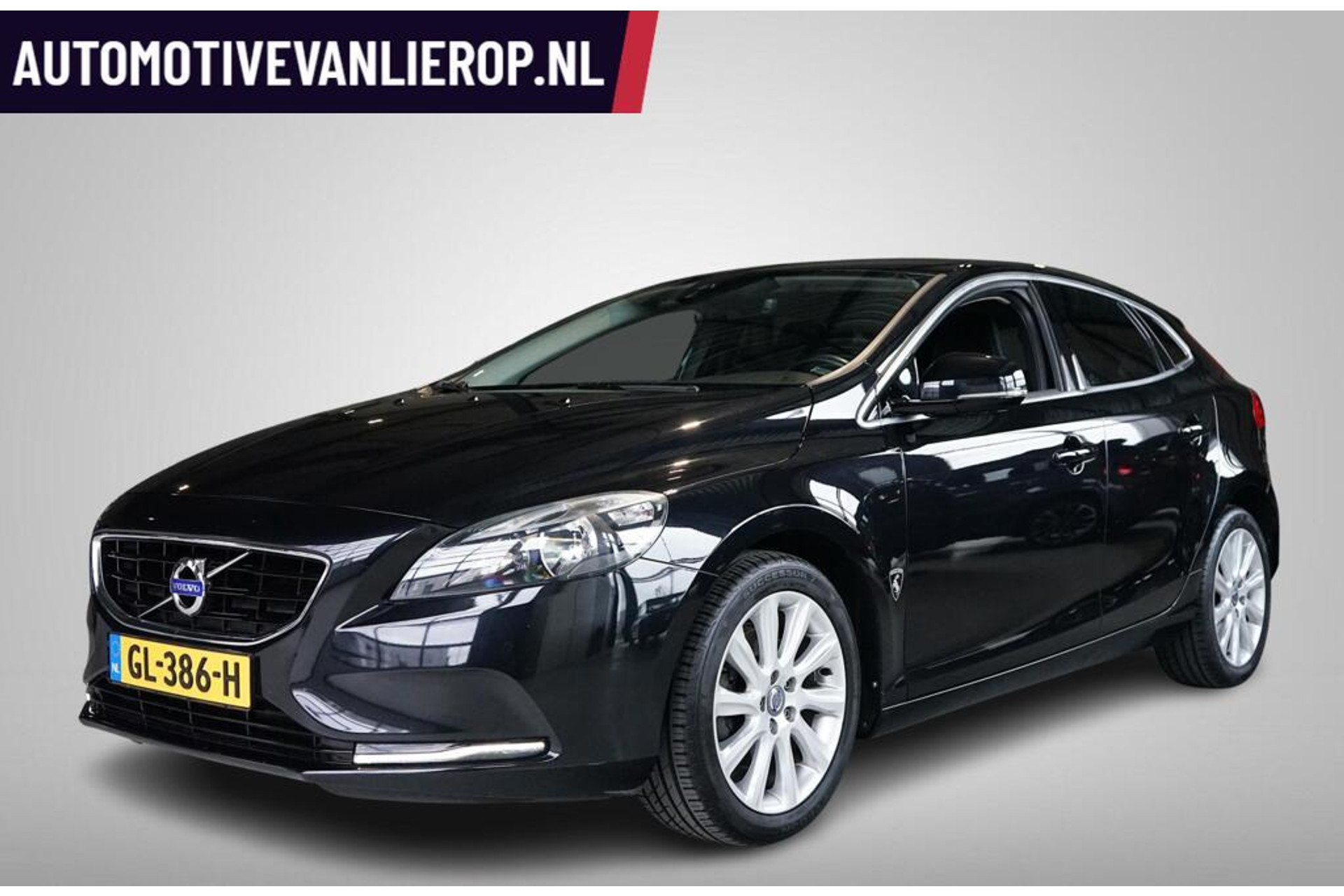 Volvo V40 1.6 T2 Summum COMPL. HISTORIE | NIEUWE DISTRIBUTIERIEM 47912209-0.jpg | Automotive van Lierop