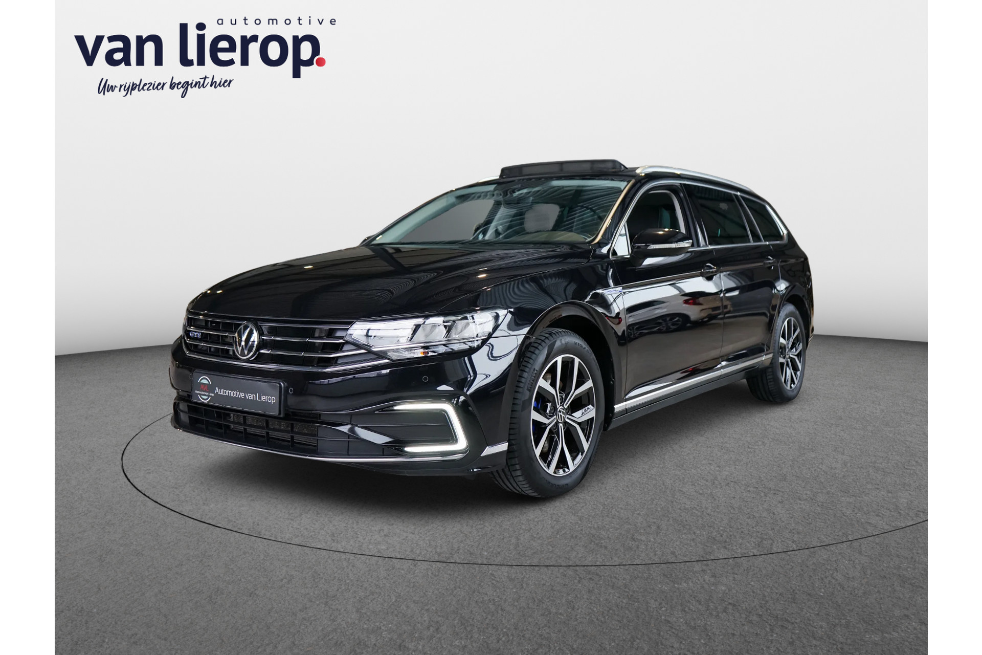 Volkswagen Passat Variant 1.4 TSI PHEV GTE TREKHAAK | PANO 50416669-0.jpg | Automotive van Lierop