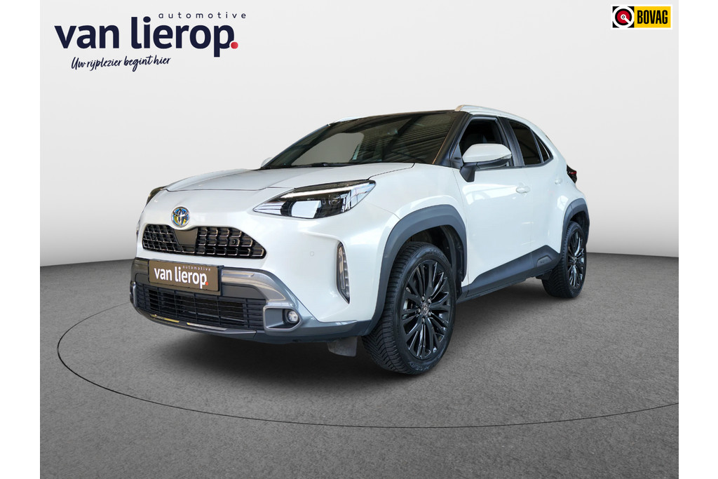Toyota Yaris Cross 1.5 Hybrid AWD-i Trail PANO | TREKHAAK 55007478-0.jpg | Automotive van Lierop